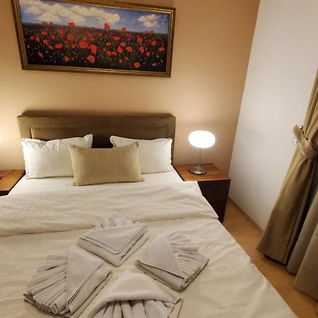 Appartement Diva Capitol Luxury à Skopje Extérieur photo